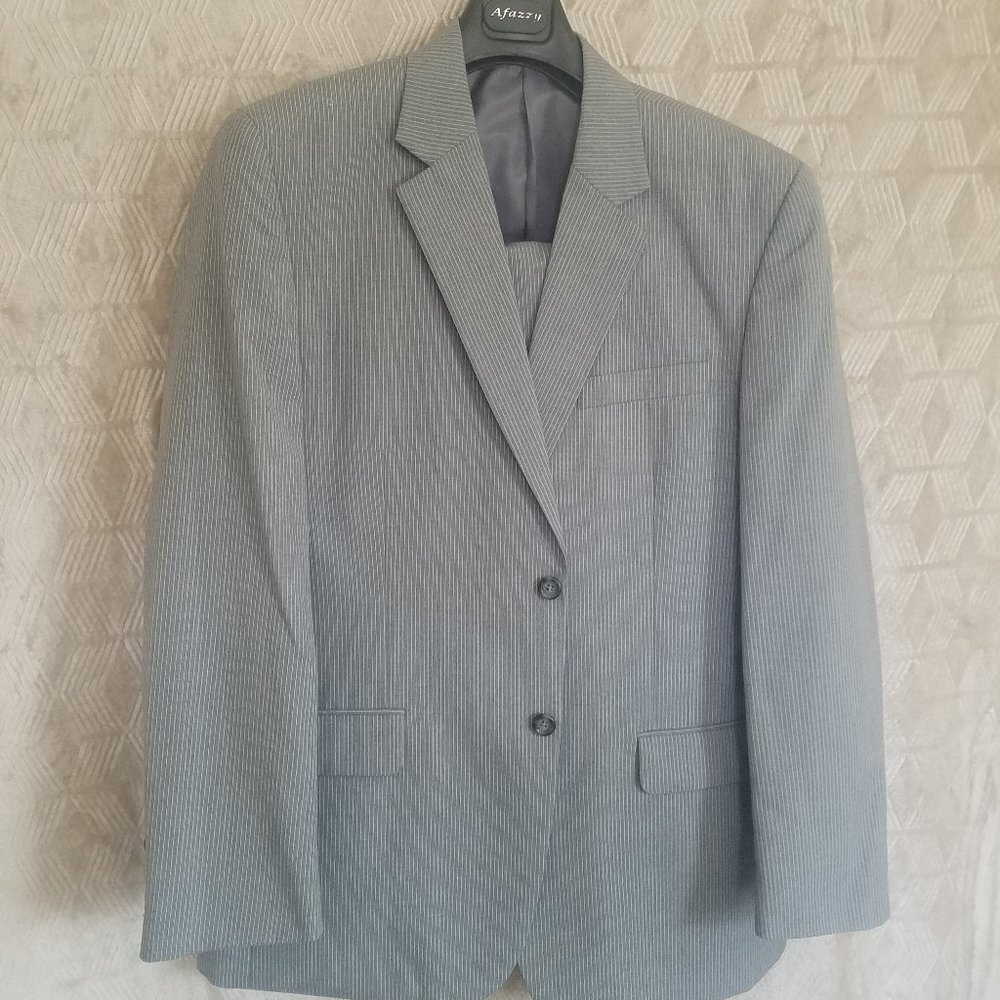 Merona 46R Grey Pinstripe 3pc